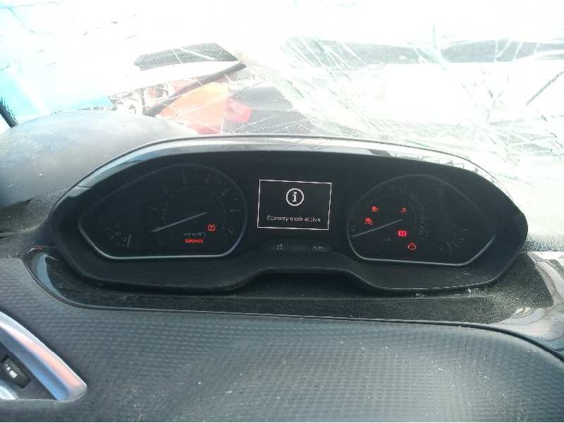 Recambio de cuadro instrumentos para peugeot 208 allure referencia OEM IAM 9814039880 9814696380 