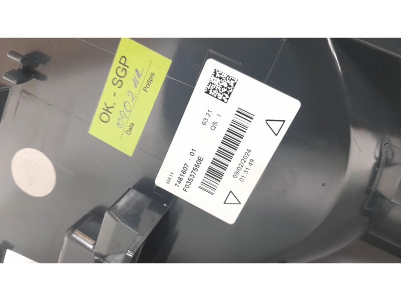 Recambio de piloto trasero izquierdo para bmw serie 2 gran tourer (f46) referencia OEM IAM 63217461607 103F06371779 