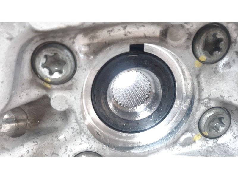 Recambio de mangueta delantera izquierda para hyundai tucson referencia OEM IAM 51710N7000  