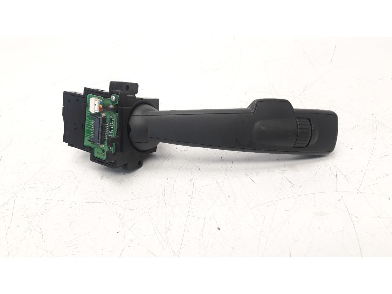 Recambio de mando intermitentes para volvo v60 kombi 2.0 diesel cat referencia OEM IAM 31456045  