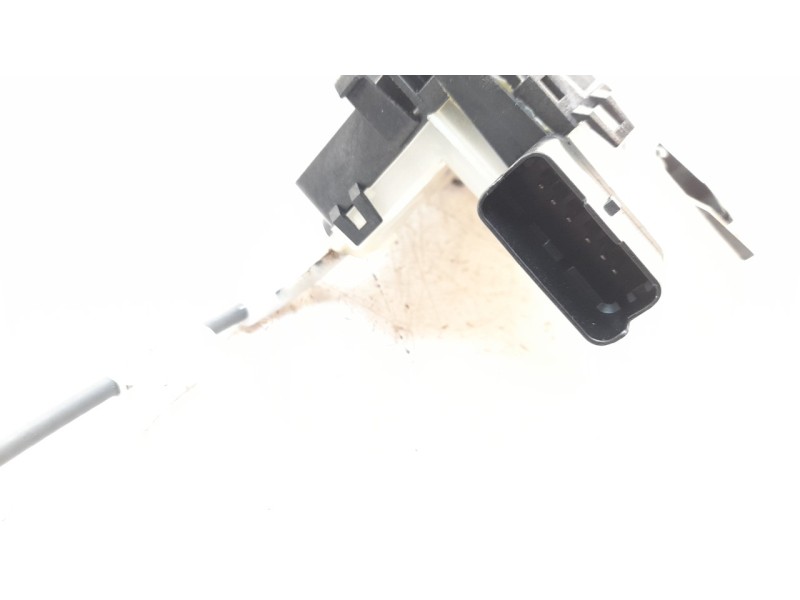 Recambio de cerradura puerta delantera izquierda para peugeot 508 hybrid 180 allure referencia OEM IAM 9813154580  