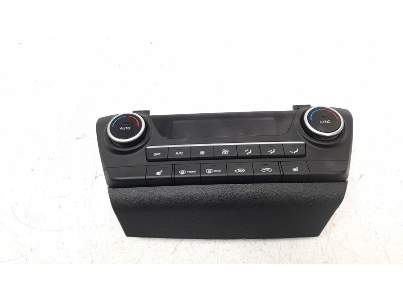 Recambio de mando climatizador para hyundai tucson 1.6 crdi cat referencia OEM IAM 97250D7FD0  