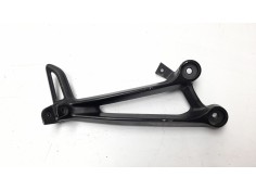 Recambio de estribo para yamaha mt-07 referencia OEM IAM 1WS2742L0100  