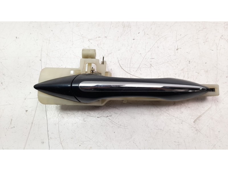 Recambio de maneta exterior trasera izquierda para hyundai i40 1.7 crdi cat referencia OEM IAM 826513Z010  