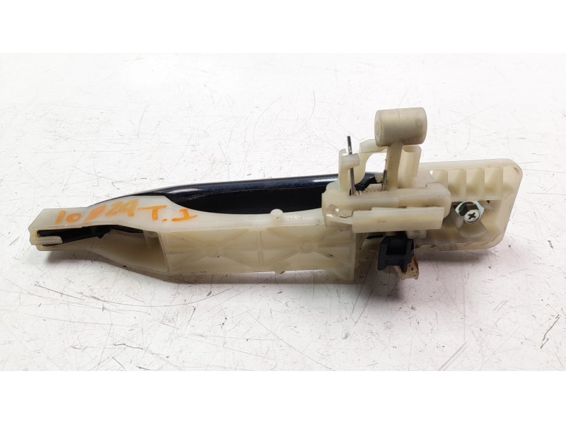 Recambio de maneta exterior trasera izquierda para hyundai i40 1.7 crdi cat referencia OEM IAM 826513Z010  