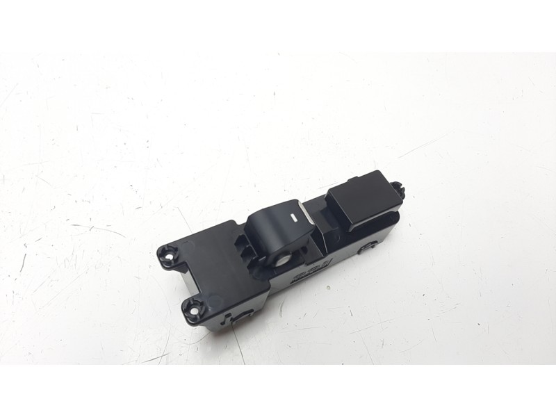 Recambio de mando elevalunas trasero derecho para hyundai tucson 1.6 crdi cat referencia OEM IAM 93580D3110  