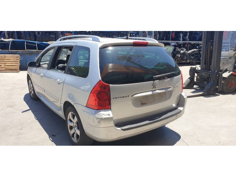 peugeot 307 berlina (s2) del año 2006