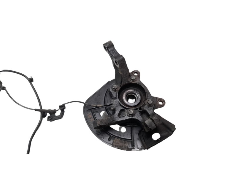 Recambio de mangueta delantera izquierda para hyundai i40 1.7 crdi cat referencia OEM IAM 517153Z000  