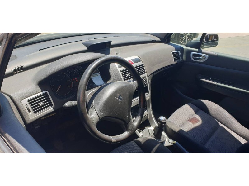 peugeot 307 berlina (s2) del año 2006