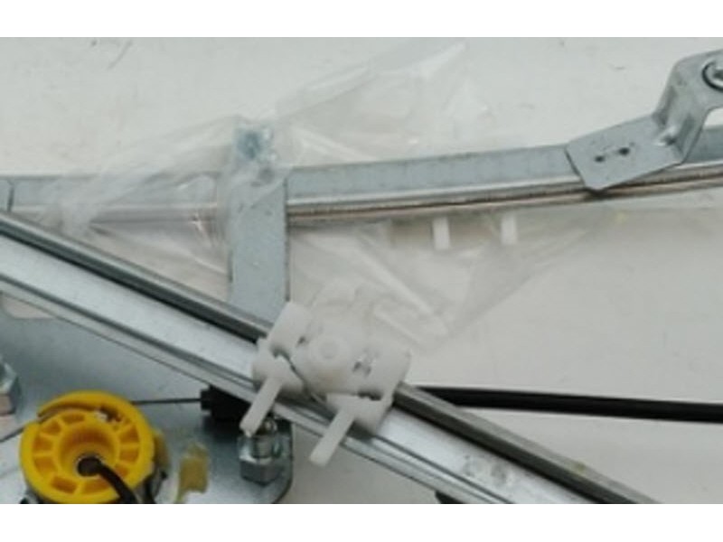 Recambio de elevalunas delantero izquierdo para mercedes-benz clase c (w203) berlina referencia OEM IAM A2037201546 106131314 11