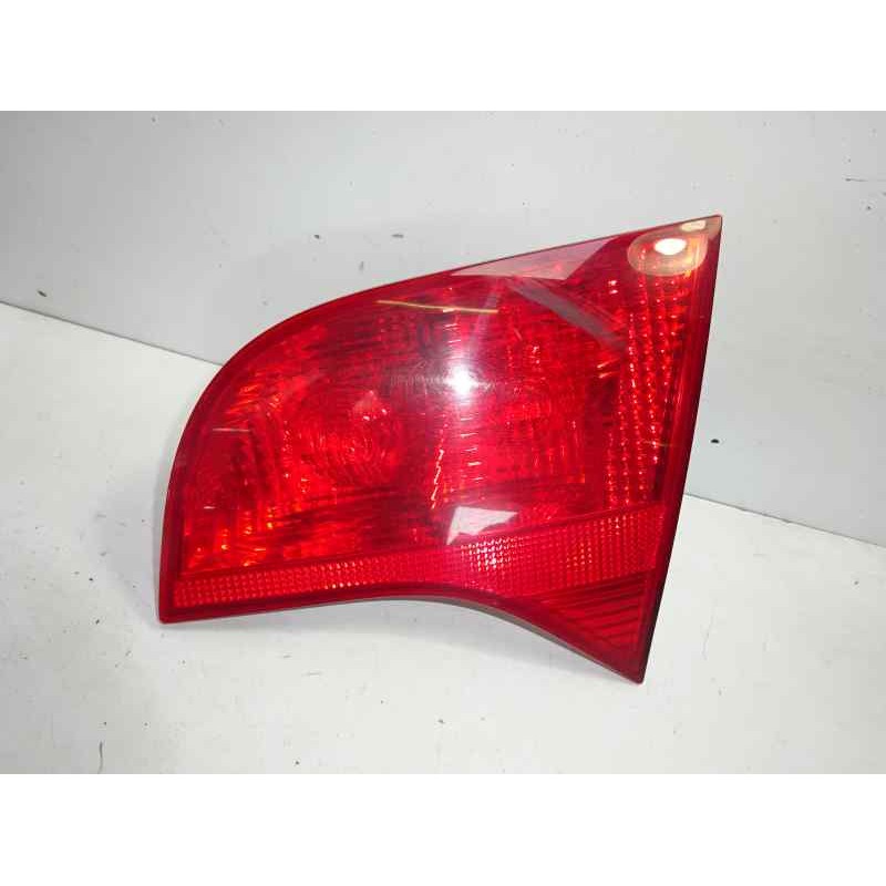 Recambio de piloto trasero derecho interior para audi a4 avant (8e) 3.0 tdi quattro referencia OEM IAM 8E9945094 104LLF381 