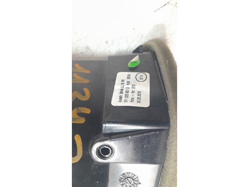 Recambio de rejilla aireadora para seat leon (5f1) style referencia OEM IAM 5F1820901D  