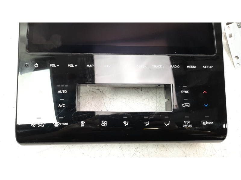 Recambio de pantalla multifuncion para hyundai tucson referencia OEM IAM 96560N7000  