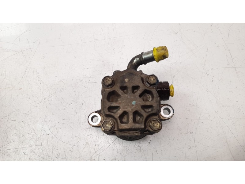 Recambio de bomba direccion para toyota hilux (kun) 2.5 turbodiesel referencia OEM IAM 443100K040  