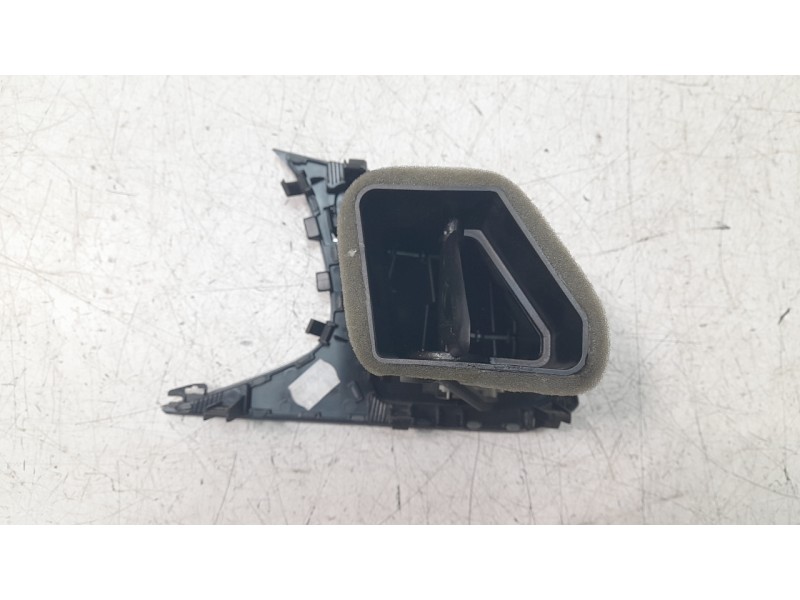 Recambio de rejilla aireadora para seat leon (5f1) style referencia OEM IAM 5F1820901D  
