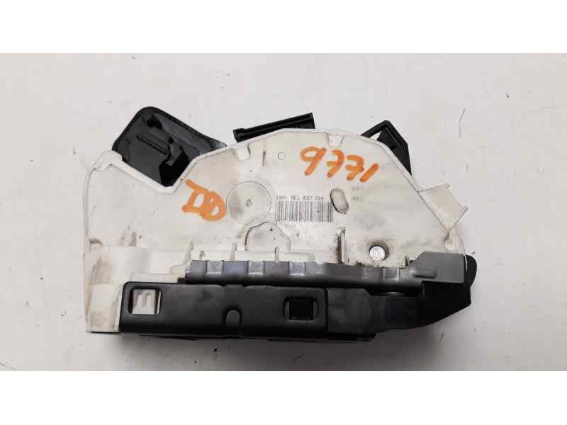 Recambio de cerradura puerta delantera derecha para seat toledo (kg3) style referencia OEM IAM 5E1837016  