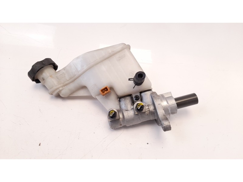 Recambio de bomba freno para hyundai i30 (gd) 1.4 crdi cat referencia OEM IAM 58510A5200  