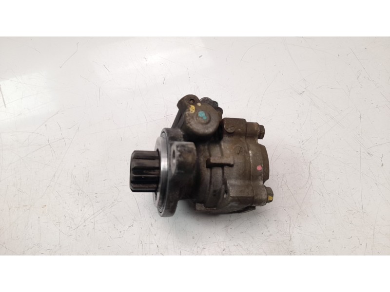Recambio de bomba direccion para toyota hilux (kun) 2.5 turbodiesel referencia OEM IAM 443100K040  
