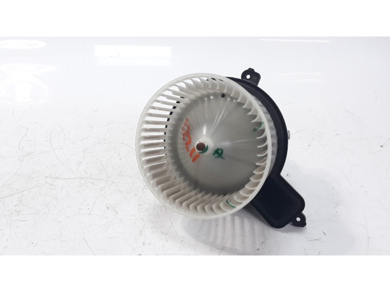 Recambio de ventilador calefaccion para mahindra kuv 100 2wd nxt referencia OEM IAM 1203CAA05241N  