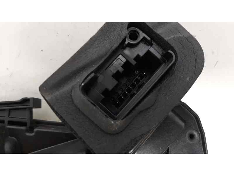 Recambio de cerradura puerta delantera derecha para seat toledo (kg3) style referencia OEM IAM 5E1837016  