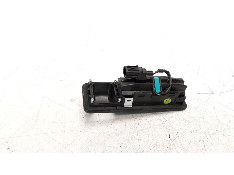 Recambio de maneta exterior porton para hyundai tucson 1.6 crdi cat referencia OEM IAM 95760D7000  