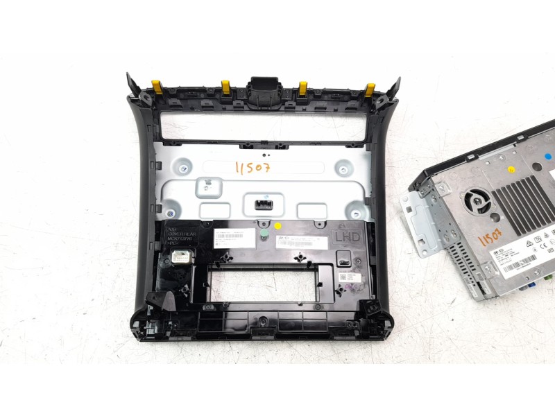 Recambio de pantalla multifuncion para hyundai tucson referencia OEM IAM 96560N7000  