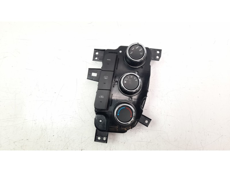 Recambio de mando calefaccion / aire acondicionado para mahindra kuv 100 2wd nxt referencia OEM IAM 1203GAA01511N  