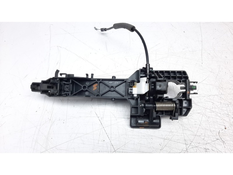 Recambio de maneta exterior trasera derecha para hyundai tucson 1.6 crdi cat referencia OEM IAM 83661D3000  