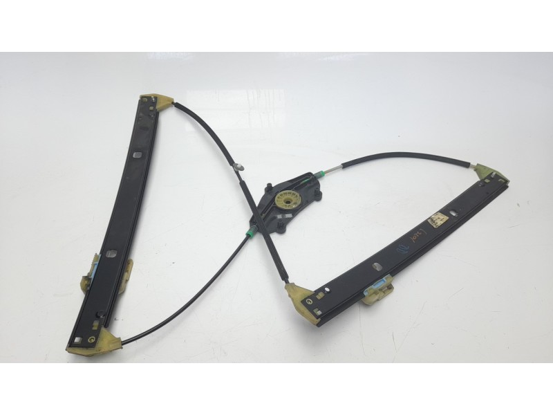 Recambio de elevalunas delantero derecho para audi a4 ber. (b8) básico referencia OEM IAM 8K0837462 106022414 