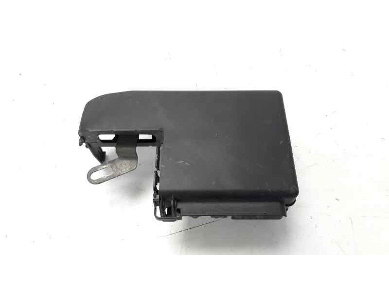 Recambio de caja reles / fusibles para opel corsa d ´´111 years´´ referencia OEM IAM 17184351  