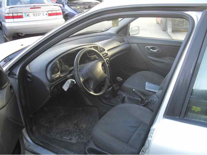 ford mondeo berlina (gd) del año 2000