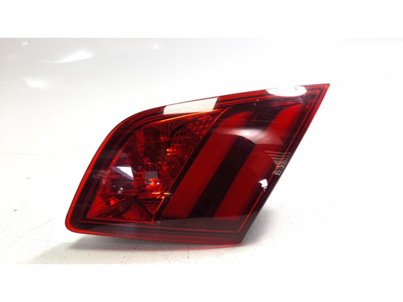 Recambio de piloto trasero derecho interior para peugeot 308 referencia OEM IAM 9677818280 103F17461772 