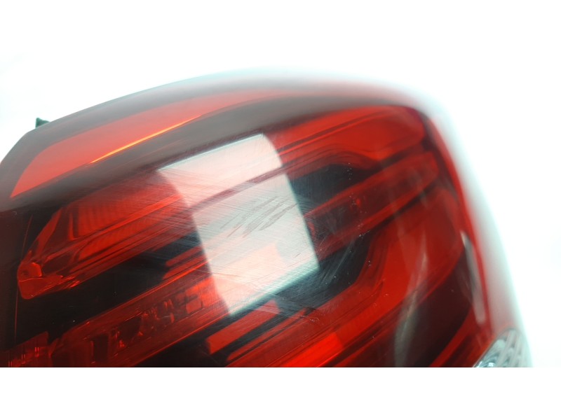 Recambio de piloto trasero derecho para hyundai i40 1.7 crdi cat referencia OEM IAM 924203Z600  