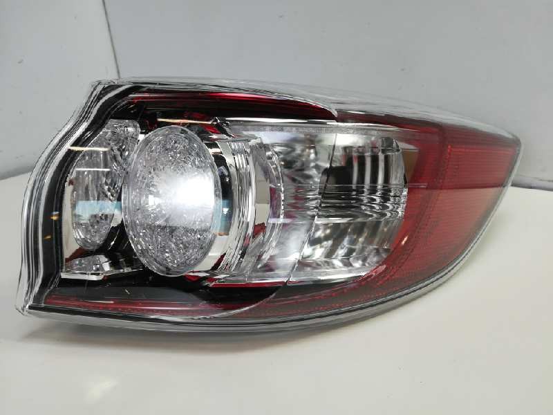 Recambio de piloto trasero derecho para mazda 3 lim. (bl) referencia OEM IAM BBP351150E 108602350 MZ3304163