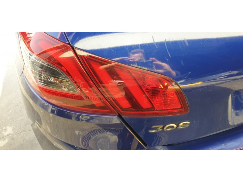 Recambio de piloto trasero izquierdo interior para peugeot 308 referencia OEM IAM 9677818380 103F17461773 