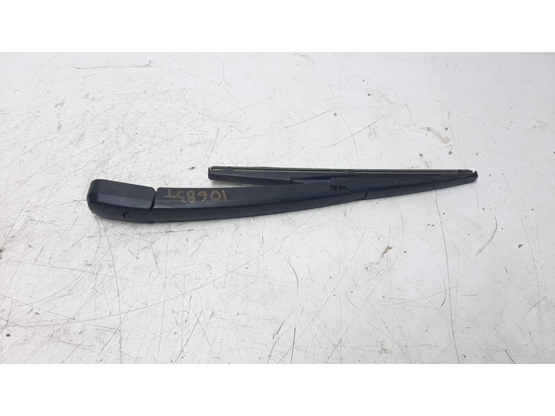 Recambio de brazo limpia trasero para hyundai kona referencia OEM IAM 988152P000  