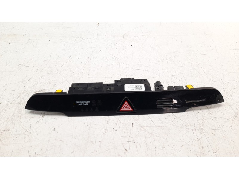 Recambio de warning para hyundai tucson 1.6 crdi cat referencia OEM IAM 93700D7100  
