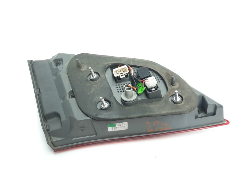 Recambio de piloto trasero derecho interior para hyundai i40 1.7 crdi cat referencia OEM IAM 924403Z600  