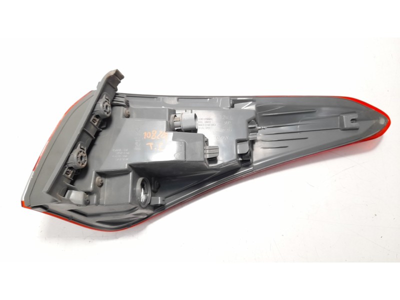 Recambio de piloto trasero izquierdo para hyundai i40 1.7 crdi cat referencia OEM IAM 924103Z600  