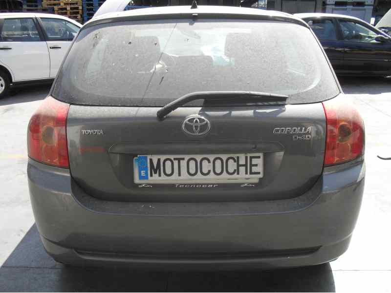 toyota corolla (e12) del año 2004