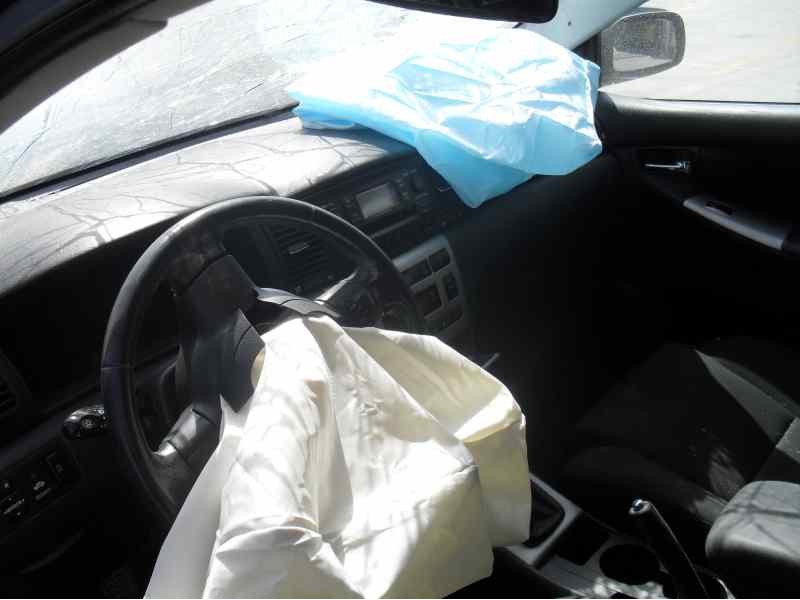 toyota corolla (e12) del año 2004