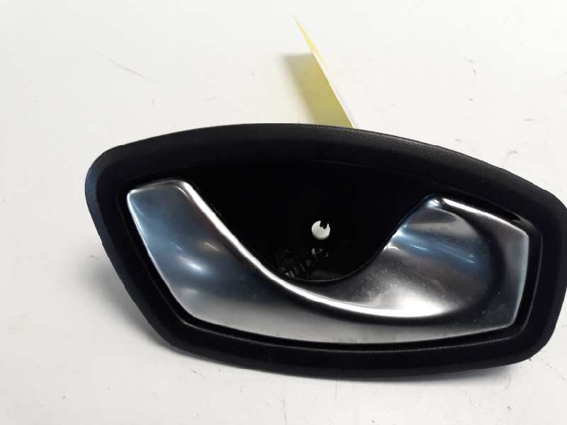 Recambio de maneta interior delantera derecha para renault clio iv dynamique referencia OEM IAM 826720001R  