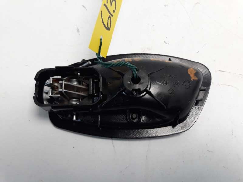 Recambio de maneta interior delantera derecha para renault clio iv dynamique referencia OEM IAM 826720001R  