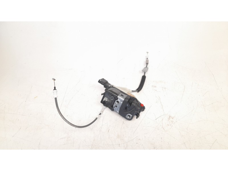 Recambio de cerradura puerta delantera derecha para opel corsa f 1.2 referencia OEM IAM 98292852  