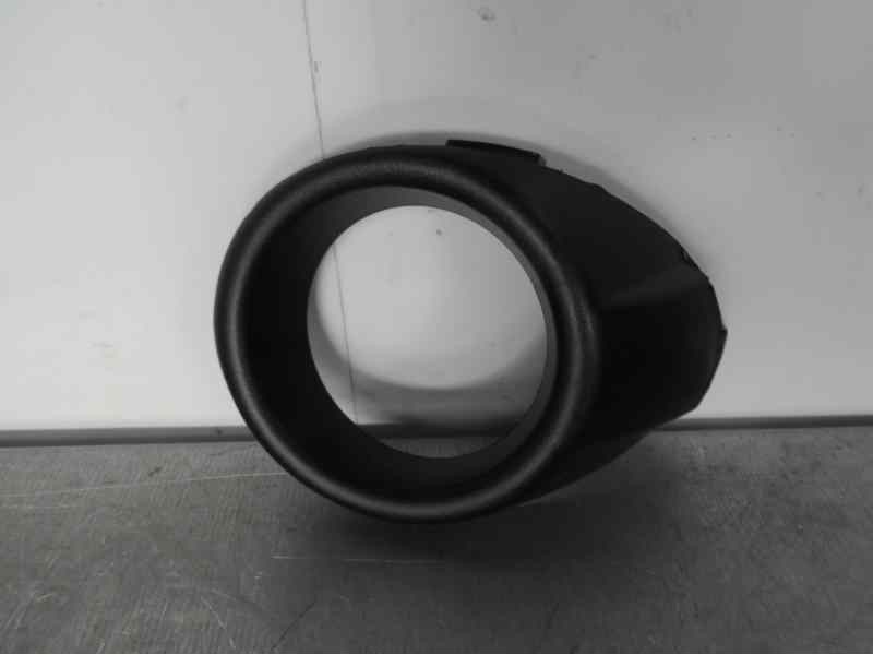 Recambio de molduras delanteras para ford fiesta (cb1) referencia OEM IAM 30050033 107104417 30050033