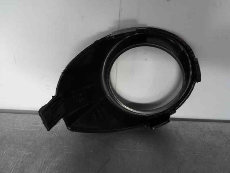 Recambio de molduras delanteras para ford fiesta (cb1) referencia OEM IAM 30050033 107104417 30050033