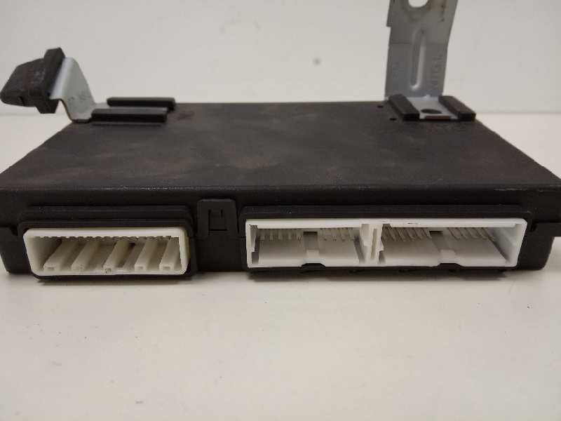 Recambio de modulo electronico para hyundai i30 classic gls referencia OEM IAM 954002L105  