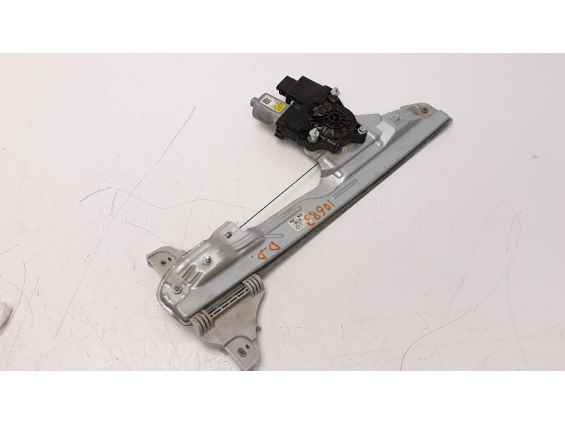 Recambio de elevalunas delantero derecho para hyundai kona referencia OEM IAM 82404J9000  