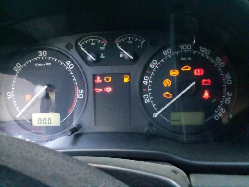 skoda octavia berlina (1u2) del año 2004