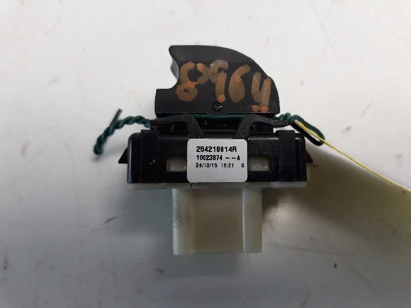 Recambio de mando elevalunas trasero izquierdo para renault clio iv dynamique referencia OEM IAM 254218614R IAF930017HQ EWSRE069
